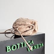 Bottega Veneta Mini Pouch Intrecciato Leather Clutch Pink 22x13x5cm - 3