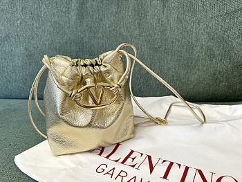 Valentino Vlogo Pouf Metallic Leather Mini Bucket Bag 20x17x8cm