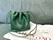 Valentino Vlogo Pouf Green Leather Small Bucket Bag 23x19x14cm - 3