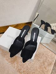 Manolo Blahnik Maysli Black Suede Slingback Pumps 7cm - 2