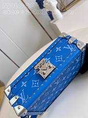 Louis Vuitton LV Clutch Box Bag Blue 24 x 16.5 x 8 cm - 4