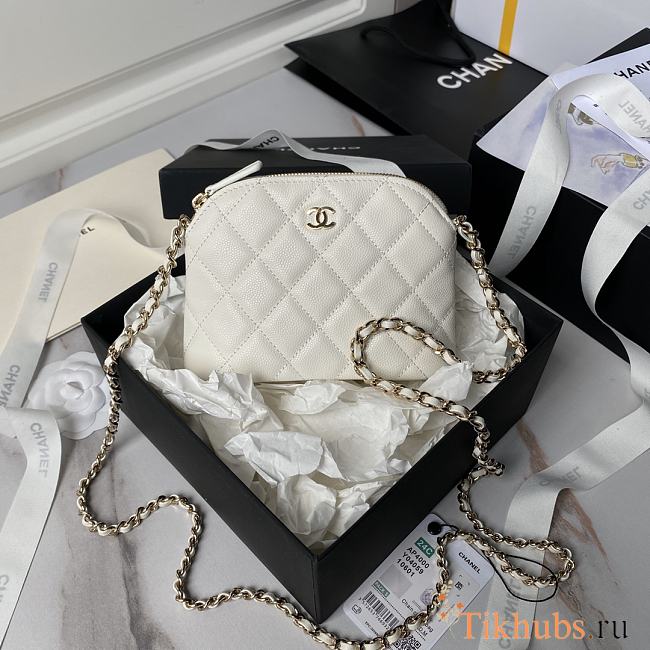 Chanel Clutch With Chain Caviar White 16x11x2.5cm - 1