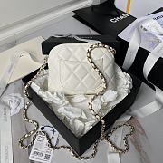 Chanel Clutch With Chain Caviar White 16x11x2.5cm - 4