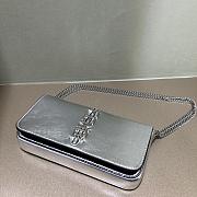 Fendi Fendigraphy Wallet On Chain Silver 21.5x14.5x11cm - 3