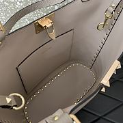 Valentino Garavani Rockstud Tote Bag Grey 26x11x24cm - 6