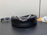 Louis Vuitton LV Loop Black Bag 23 x 13 x 6 cm - 6