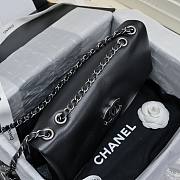 Chanel Flap Bag Black Lambskin 32x7.5x19cm - 2