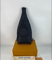 Louis Vuitton LV Duo Crossbody Bag Black 20 x 42 x 6 cm - 1