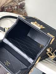 Louis Vuitton LV Camera Box Bag Black 17.5 x 21.5 x 10.5 cm - 6