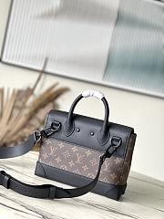 Louis Vuitton LV Steamer PM Brown Bag 25 x 19 x 8 cm - 4