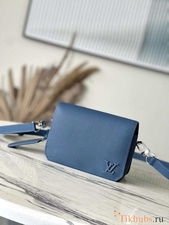 Louis Vuitton LV Fastline Wearable Wallet Blue 17.3 x 12 x 7 cm - 1