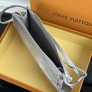 Louis Vuitton LV Pochette Accessoires Silver 22 x 11.6 x 3 cm - 5