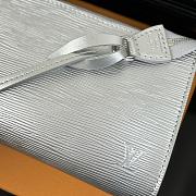 Louis Vuitton LV Pochette Accessoires Silver 22 x 11.6 x 3 cm - 2