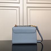 Louis Vuitton LV Twist MM Blue 23x17x9.5cm - 5