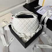 Chanel White Pouch Bag 18x17x8cm - 3