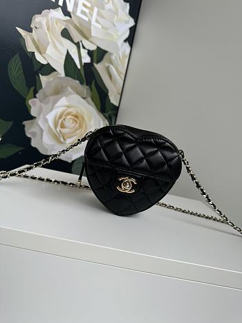 Chanel Black Lambskin Mini Heart Bag 13x12x5.5cm