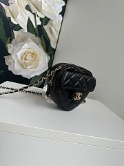 Chanel Black Lambskin Mini Heart Bag 13x12x5.5cm - 5