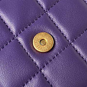 Chanel Messenger Bag Lambskin Gold Purple 21x14x5cm - 2