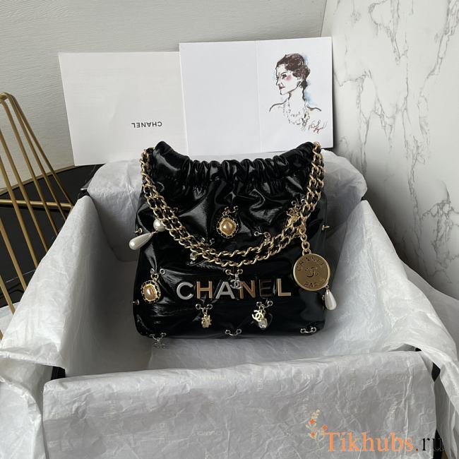 Chanel 22 Handbag Black 20x19x6cm - 1