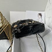 Chanel 22 Handbag Black 20x19x6cm - 4