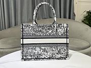 Dior Medium Book Tote White Black Paris Allover 36 x 27.5 x 16.5 cm - 3