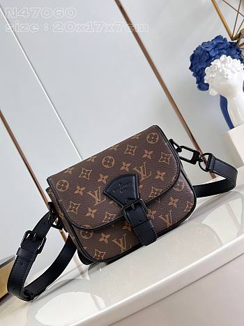 Louis Vuitton LV Montsouris Messenger PM​ 20 x 17 x 7 cm