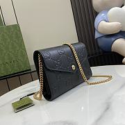 Gucci GG Leather Chain Wallet Black 20x13x6cm - 5