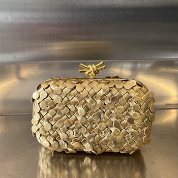 Bottega Veneta Knot Gold Bag 19x11.5x5cm