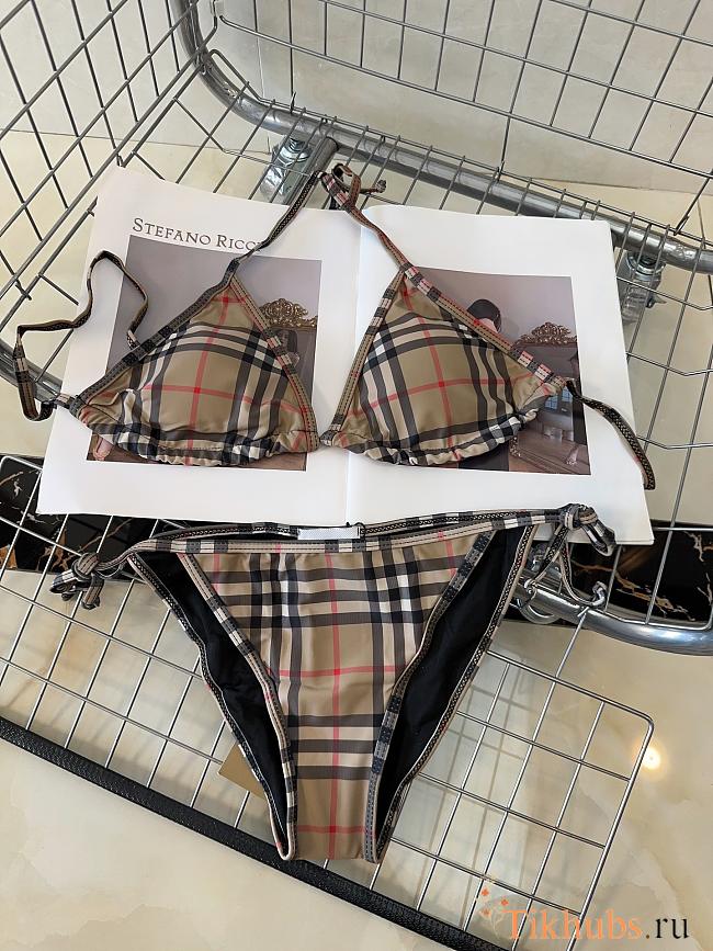 Burberry Bikini 04 - 1