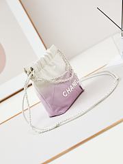 Chanel 22 Mini Bag White & Purple 20x19x6cm - 6