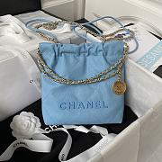 Chanel 22 Mini Handbag Blue Caviar Gold 20 × 19 × 6 cm - 1