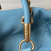 Chanel 22 Mini Handbag Blue Caviar Gold 20 × 19 × 6 cm - 3