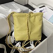 Chanel 22 Mini Handbag Yellow Caviar Gold 20 × 19 × 6 cm - 4