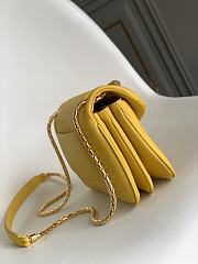 Bvlgari Serpenti Bag Calfskin Yellow 22.5x15x7cm - 4
