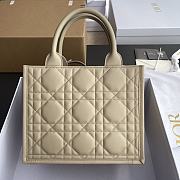 Dior Small Book Tote Beige Macrocannage 26.5 x 21 x 14 cm - 2