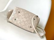 Louis Vuitton LV Bella Mahina Quartz White 19 x 22 x 14 cm - 3