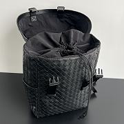 Bottega Veneta Intrecciato Flap Backpack Black 38x26x15cm - 2