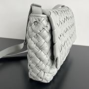 Bottega Veneta Rumple Messenger Bag Agate Grey 30x23x7.5cm - 2