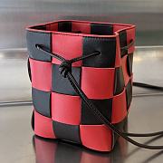 Bottega Veneta Cassette Cross-Body Bucket Black Red Bag 19x14x13cm - 2