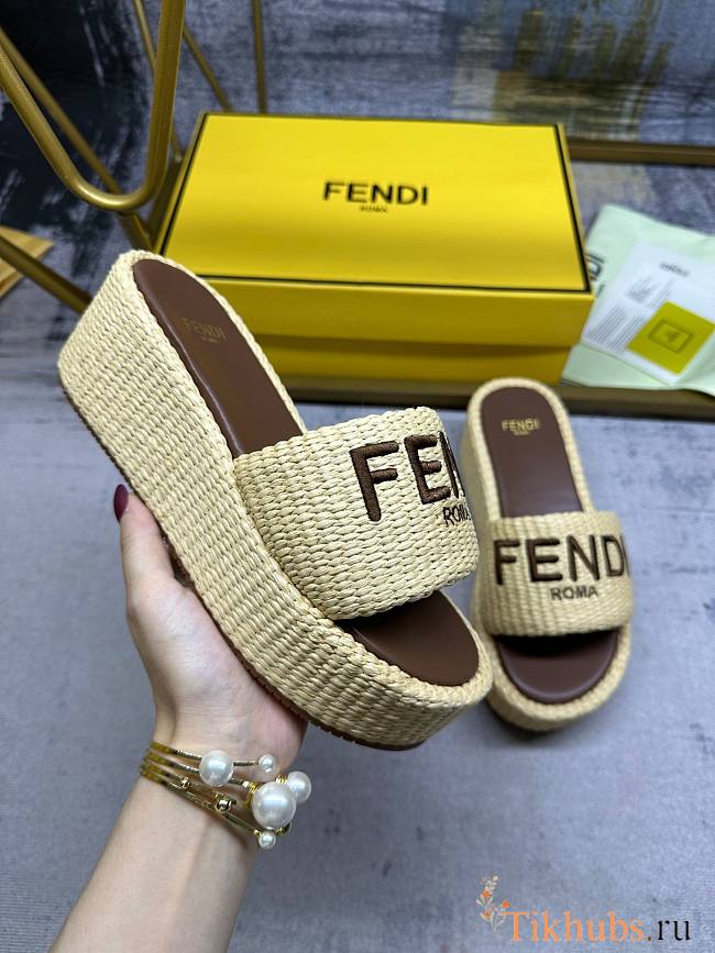 Fendi Sunshine Natural Raffia Flatform Slides - 1