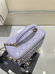 Chanel Vanity Case Light Purple Lambskin 17cm - 6