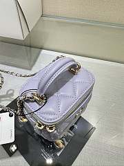 Chanel Mini Vanity Case Light Purple Lambskin 11cm - 5