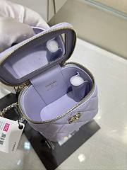 Chanel Mini Vanity Case Light Purple Lambskin 11cm - 4