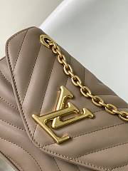 Louis Vuitton LV New Wave Chain 21x12x9cm - 3