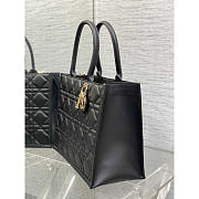 Dior Medium Book Tote Black Macrocannage Calfskin 36.5 x 28 x 17.5 cm - 6