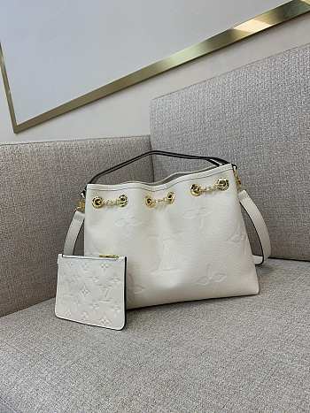 Louis Vuitton LV Summer Bundle White Bag 28 x 20 x 11.5 cm