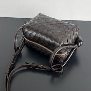 Bottega Veneta Small Avenue Loop Brown Crossbody Bag 19x12x9cm - 3