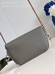 Louis Vuitton LV Pilot Bag Khaki 20 x 12 x 5.5 cm - 5