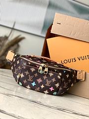 Louis Vuitton LV Rush Bumbag Chocolate 30 x 15 x 8 cm - 1