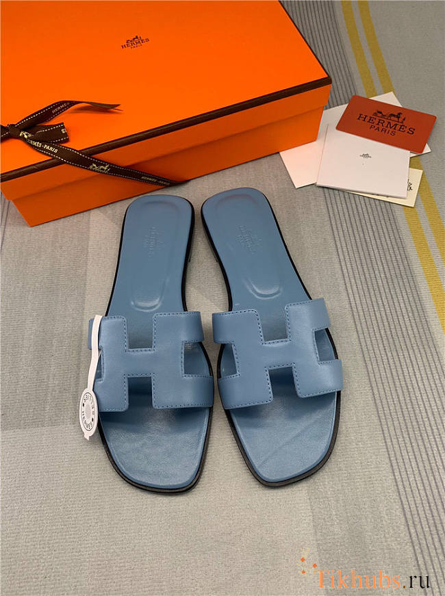 Hermes Oran Blue Slides 02 - 1